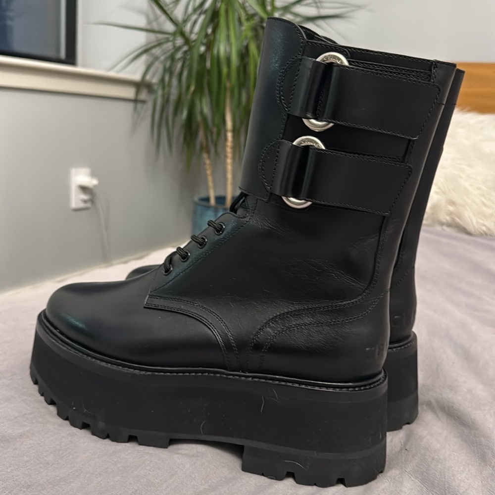 CELINE lace up with cuff chunky combat boots - Picture 11 of 11